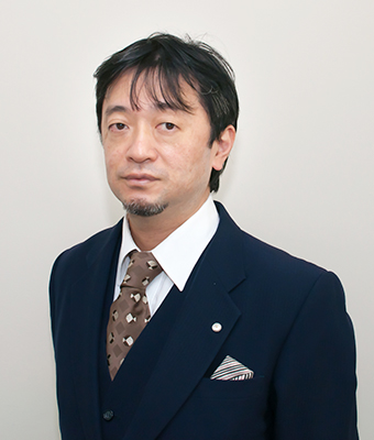萩尾弁護士の写真